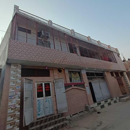 Hotel O Jyotish House Ayodhya Esterno foto