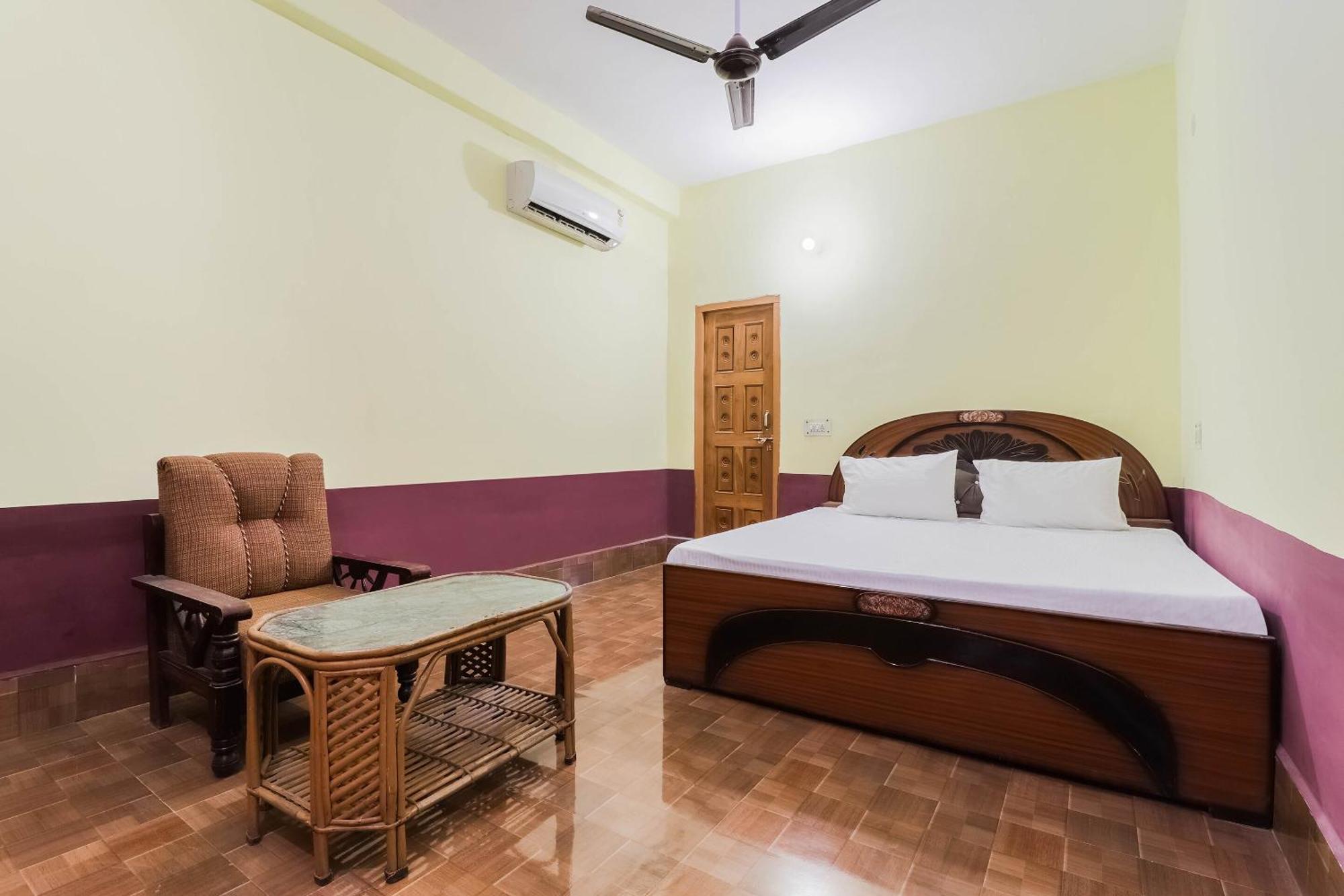 Hotel O Jyotish House Ayodhya Esterno foto