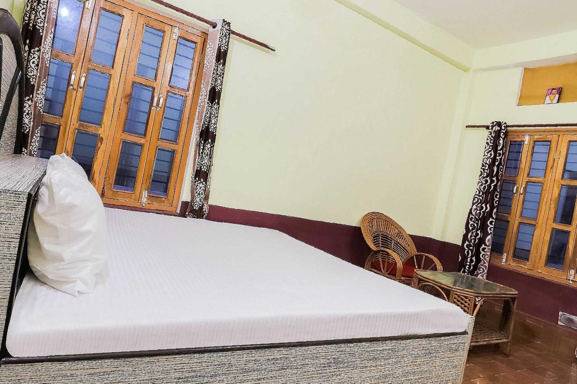 Hotel O Jyotish House Ayodhya Esterno foto