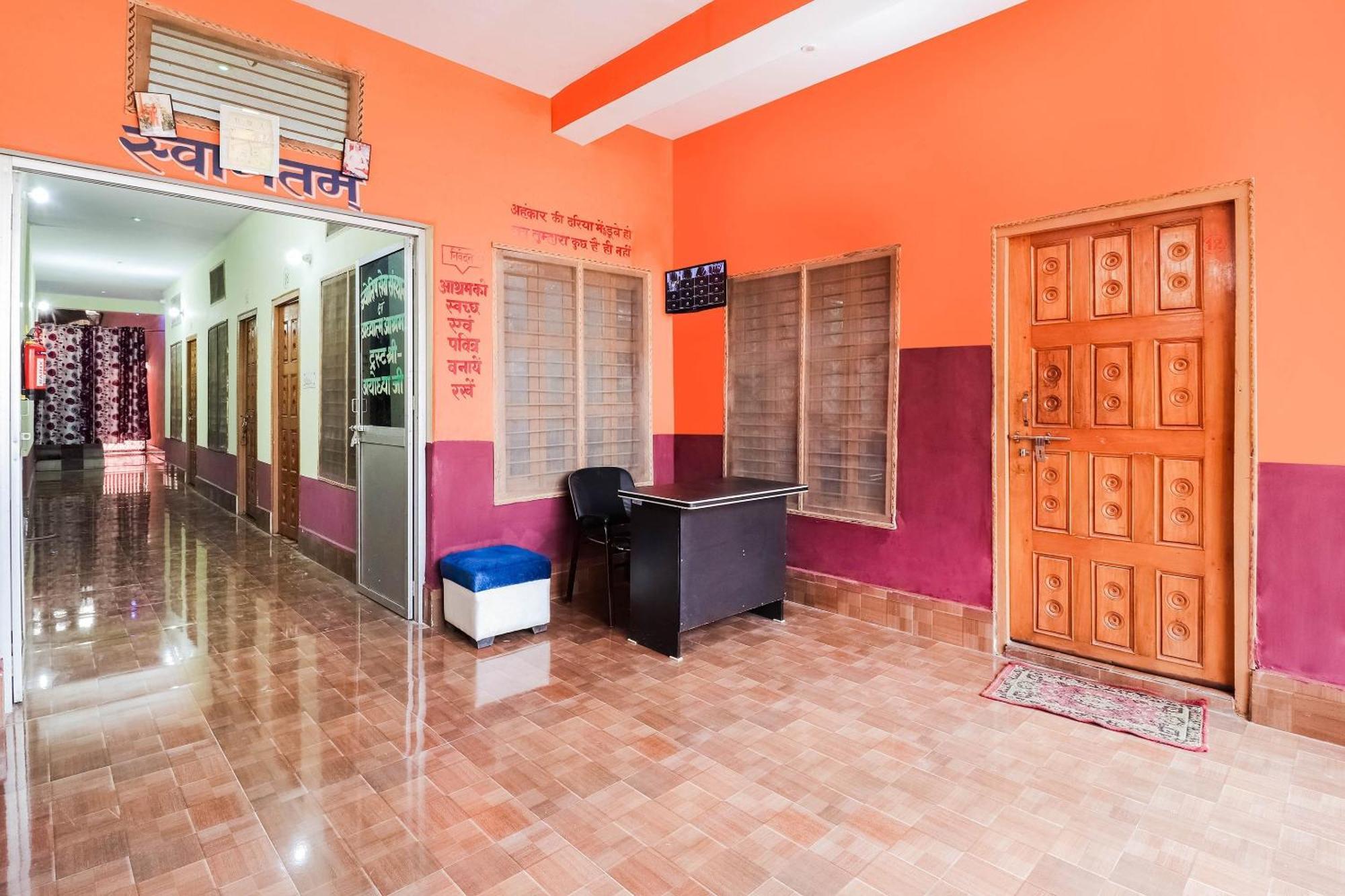 Hotel O Jyotish House Ayodhya Esterno foto