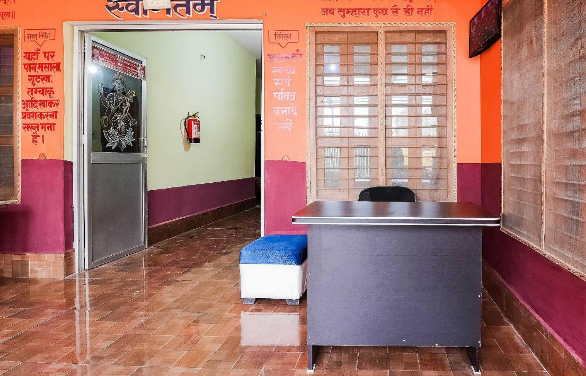 Hotel O Jyotish House Ayodhya Esterno foto