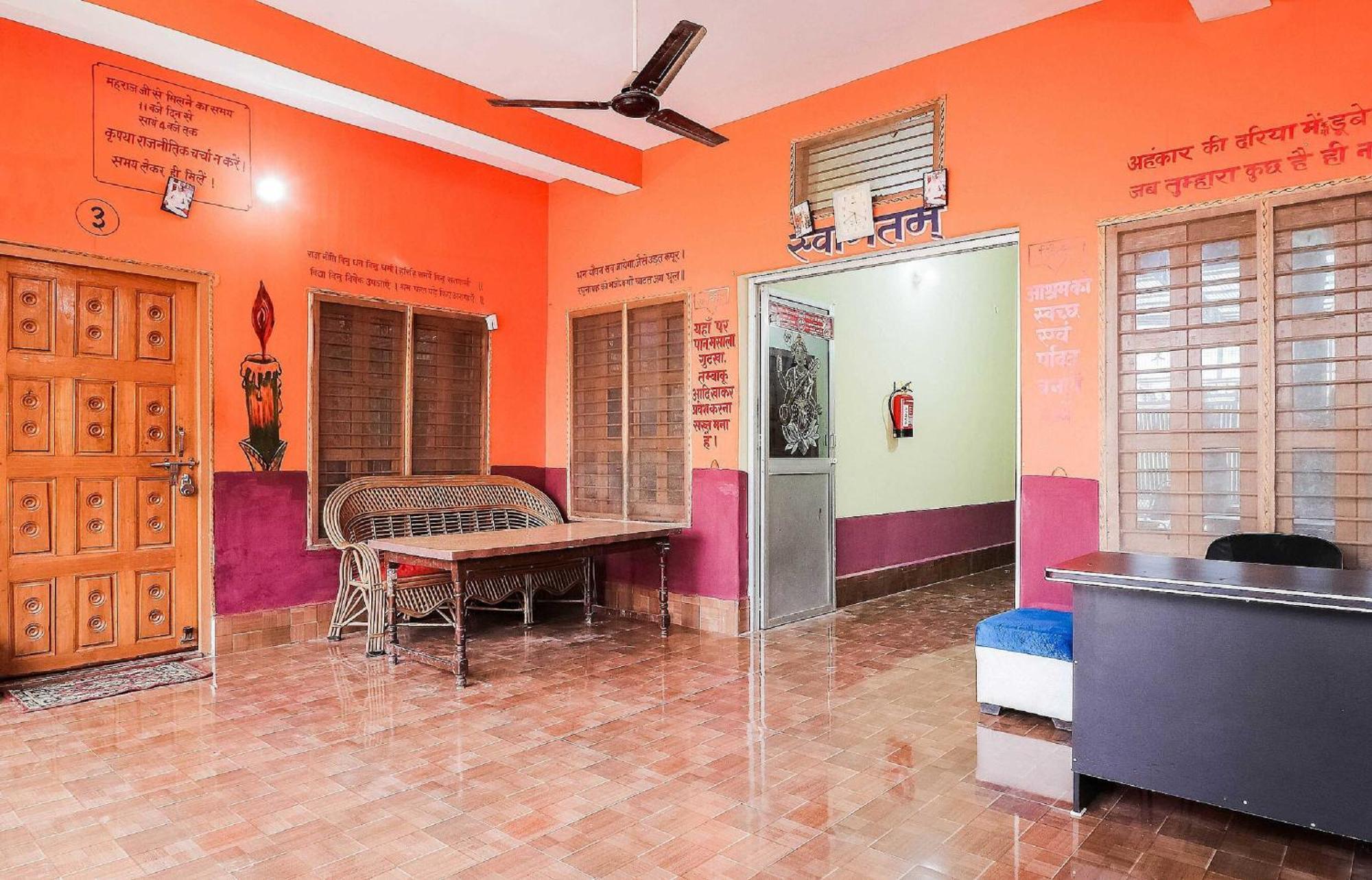 Hotel O Jyotish House Ayodhya Esterno foto