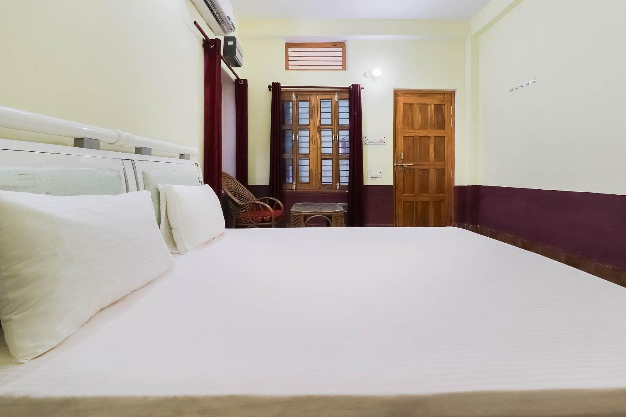 Hotel O Jyotish House Ayodhya Esterno foto