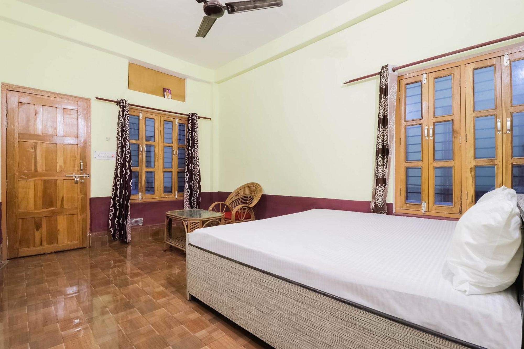 Hotel O Jyotish House Ayodhya Esterno foto