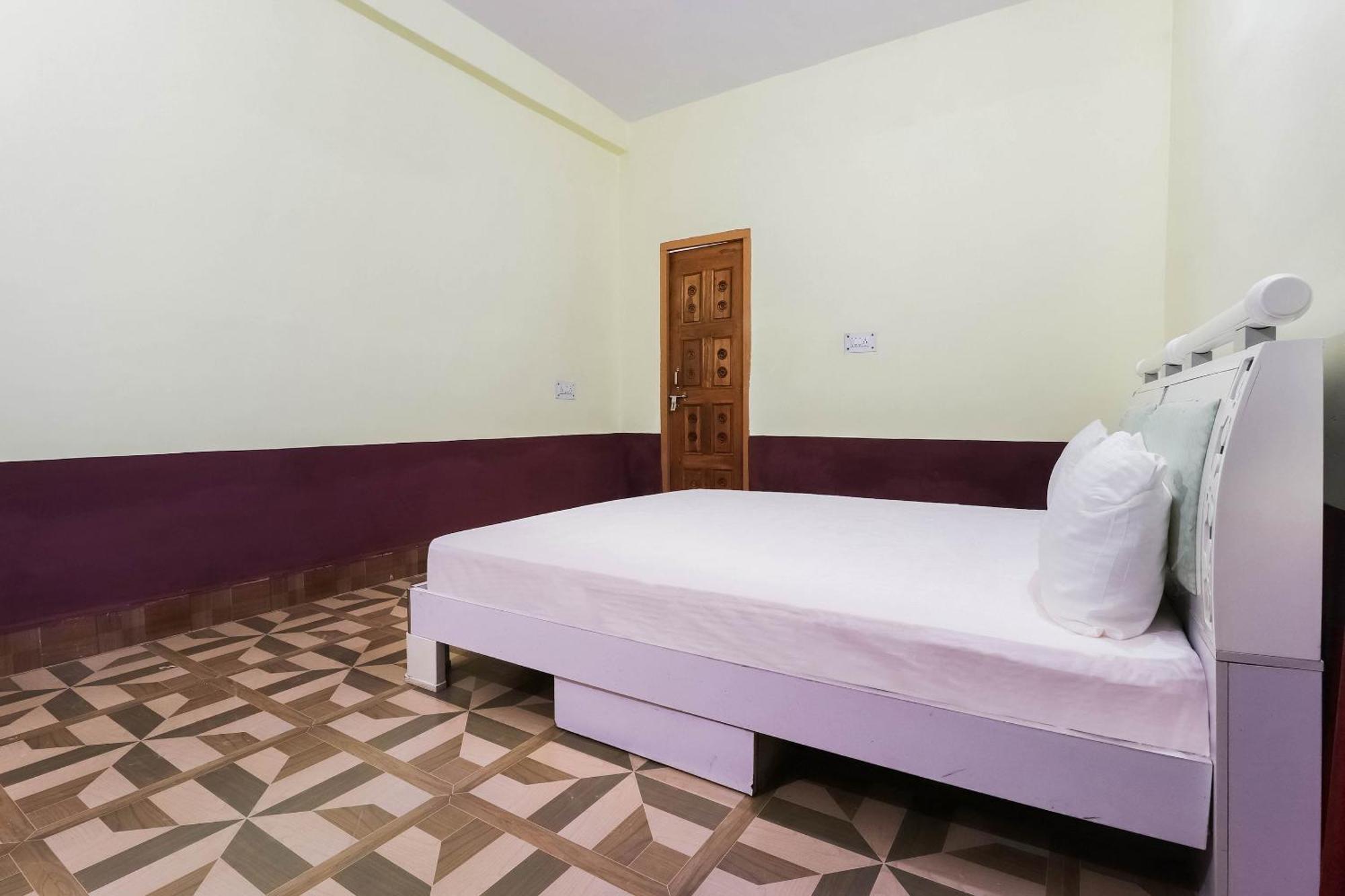 Hotel O Jyotish House Ayodhya Esterno foto