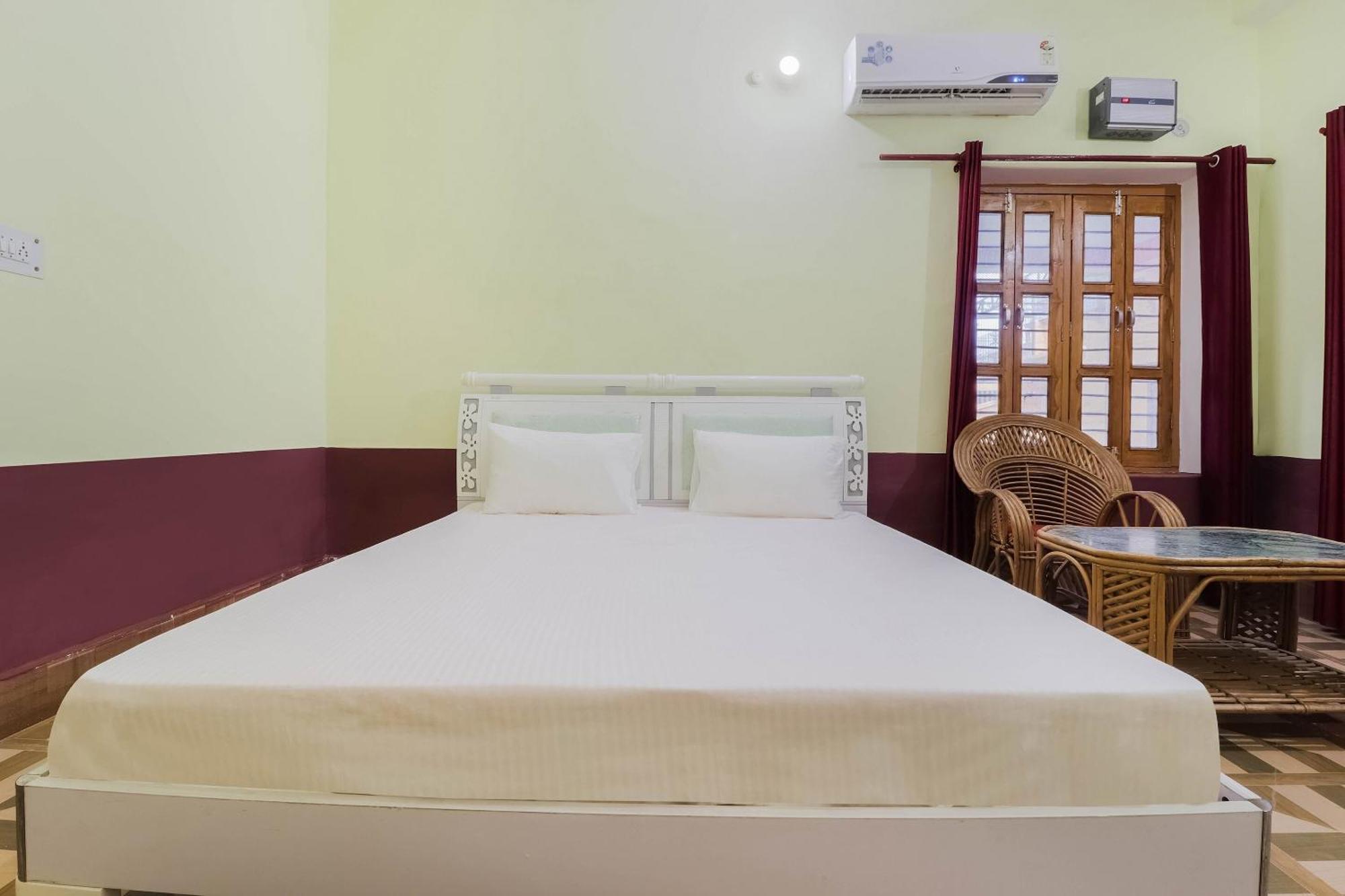 Hotel O Jyotish House Ayodhya Esterno foto